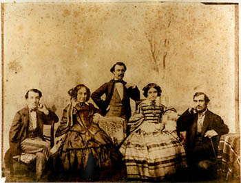 	Famiglia Alinari